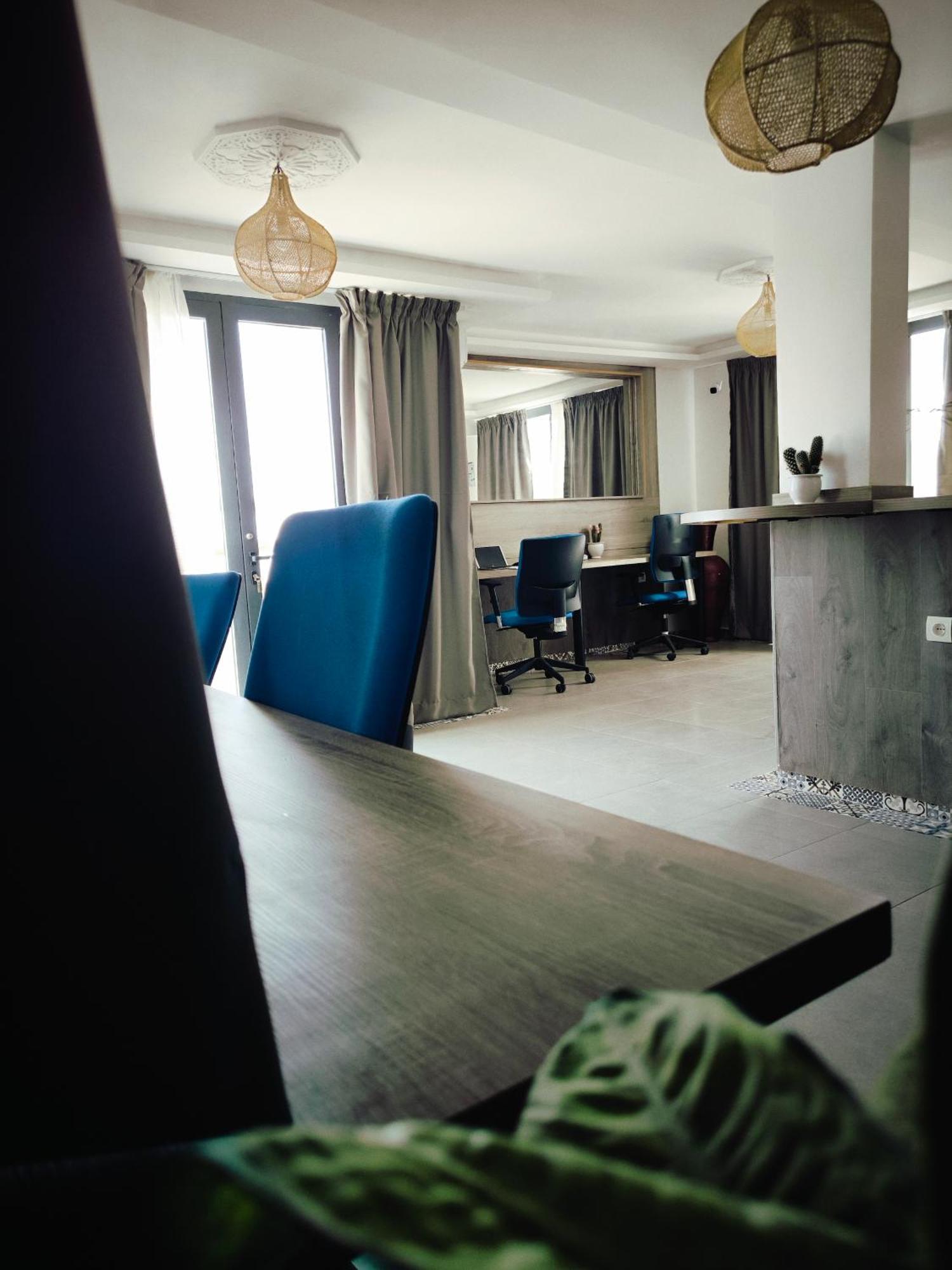 Bigblue Surf Hostel & Coworking Space - Taghazout (Adults Only) Azazoul Exterior foto